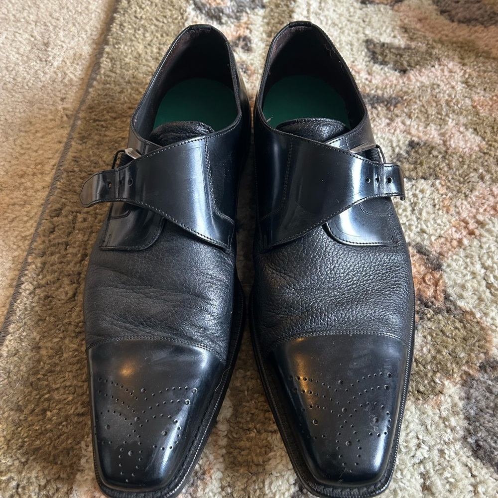 Men's Black Leather Mezlan dress shoes